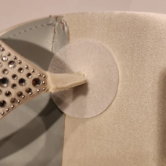 🤍NIB🤍 Nine West slip on dress sandals white with rhinestones 9.5