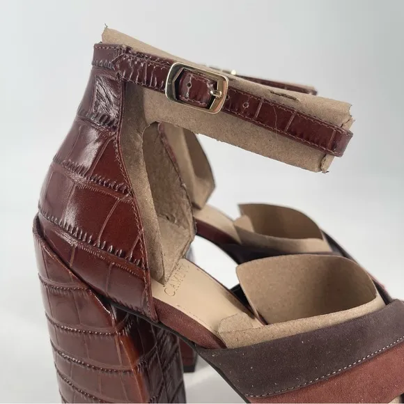 NIB | Vince Camuto | Gruelie Sandals in Brown Size 8.5
