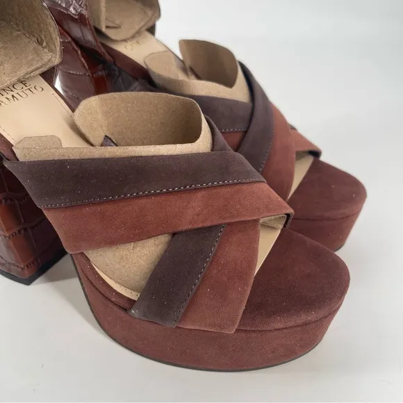 NIB | Vince Camuto | Gruelie Sandals in Brown Size 8.5