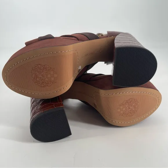 NIB | Vince Camuto | Gruelie Sandals in Brown Size 8.5