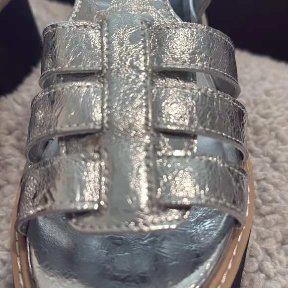 NIB women’s gorgeous dolce vita silver latice fisherman sandals, shoes, sz 8