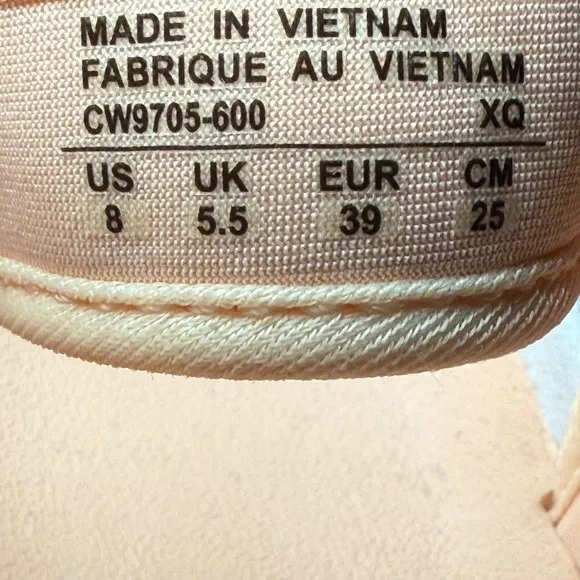 Nike Air Max Koko Sandals Pink CW9705-600 Women's Size 8 Open Box Rare Style