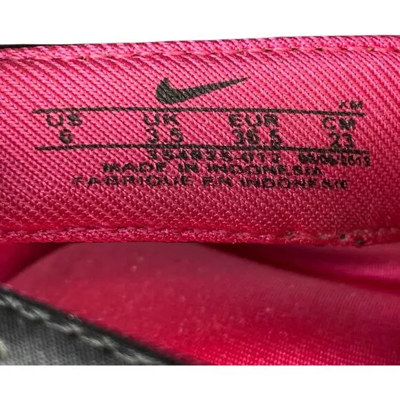 Nike Comfort Thong Sandals Black Pink Cushioned Footbed Flip Flop Size 6