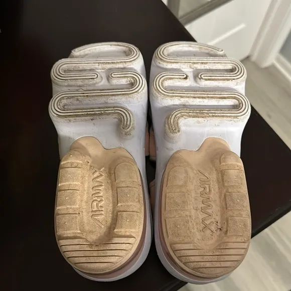 Nike Koko air max pink and white platform sandals size 9!