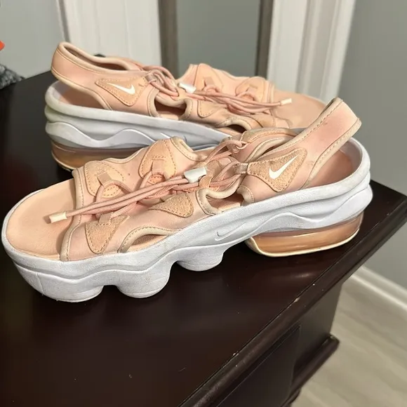 Nike Koko air max pink and white platform sandals size 9!