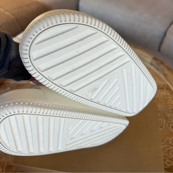 Nike NEW with Box White Slide Sandals size 10