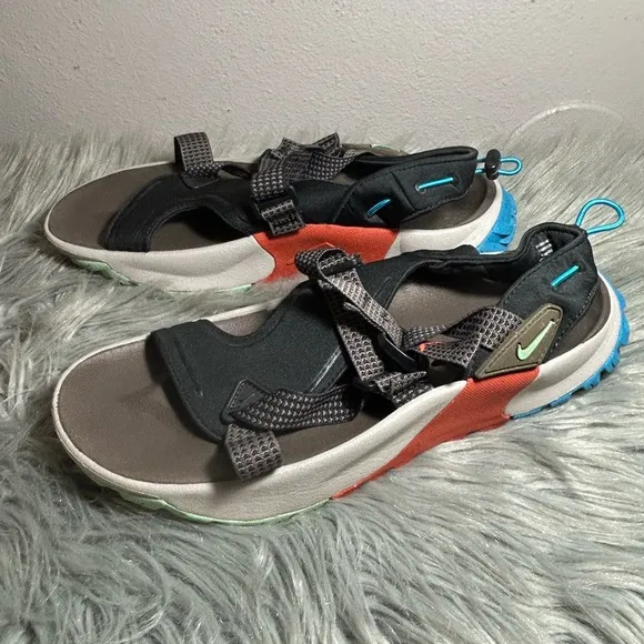 Nike Oneonta Cobblestone Trail Multicolor Sandals Size 10