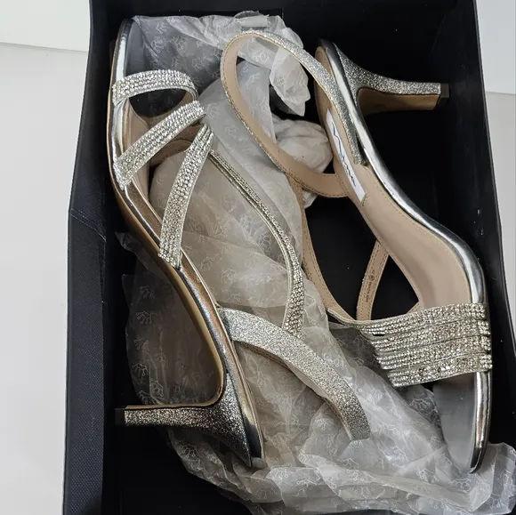 NINA Metallic Silver Slingback Heels  Crisscross Straps &amp; Rhinestone Size 9.5