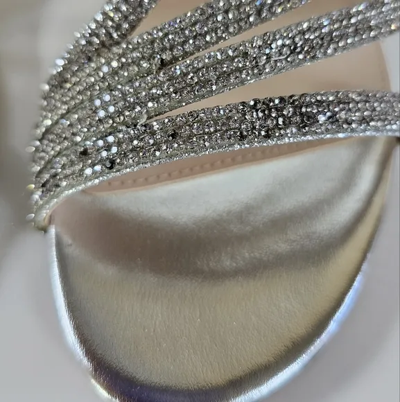NINA Metallic Silver Slingback Heels  Crisscross Straps &amp; Rhinestone Size 9.5