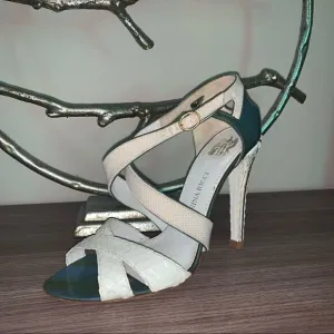 Nina Ricci Python heels sandals