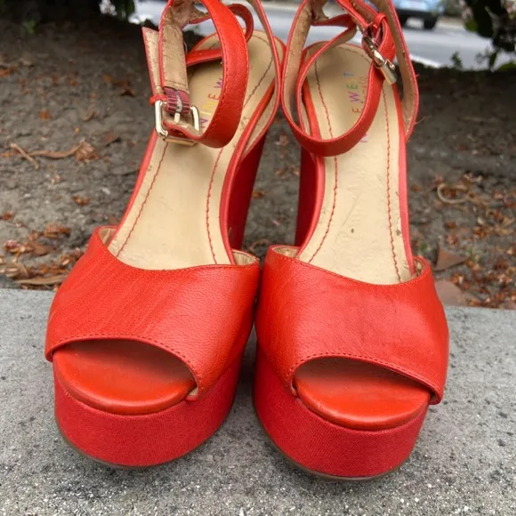 NINE WEST BRAZIL ORANGE LEATHER HEELS PLATFORM SANDALS HEELS SZ 7 POPPY FLORAL