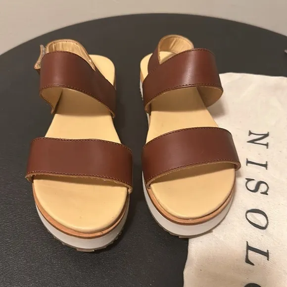 Nisolo Flatform sandals
