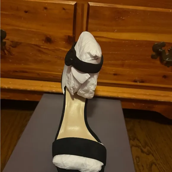 No Box Stylish Black Wedge Sandals Size 9.5!