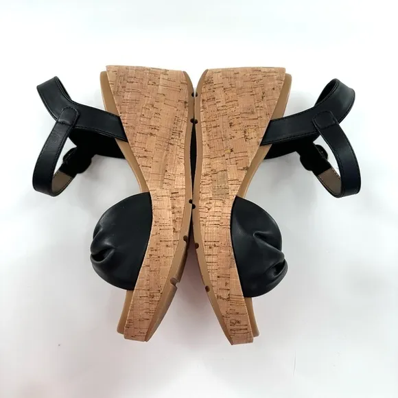 NWOB Blowfish Malibu Black Brasha Cork Wedge Sandals