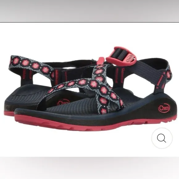 NWOB  Chaco Sandals cloud marquis Z1 Classic, Navy pink