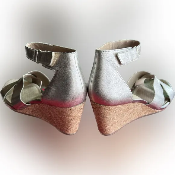 NWOB Clark’s wedge sandals