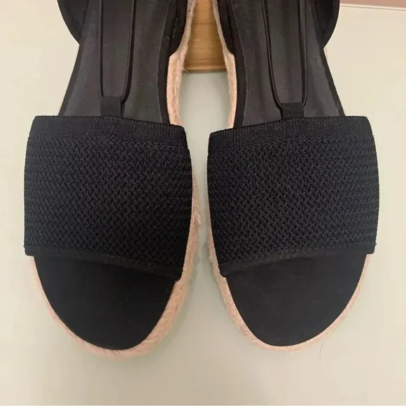 NWOB Eileen Fisher Mews Sandals