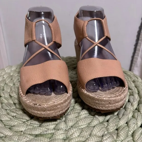 NWOB Eileen Fisher Whim Nude Leather Espadrille Wedge Slip On Sandals