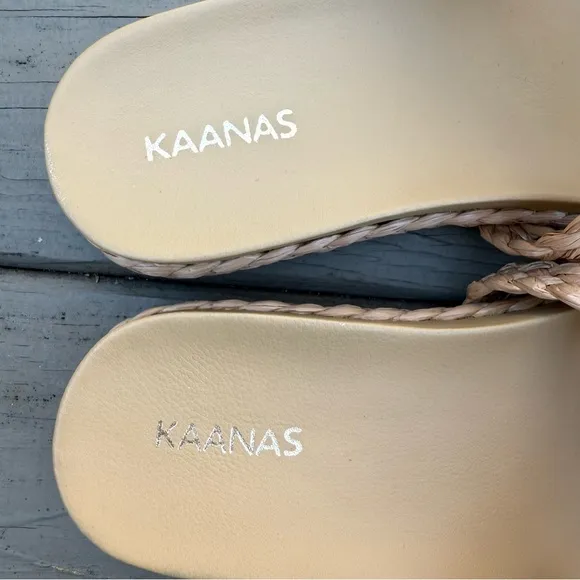 NWOB Kaanas Catalina rafia pool slide in natural shoes size 10