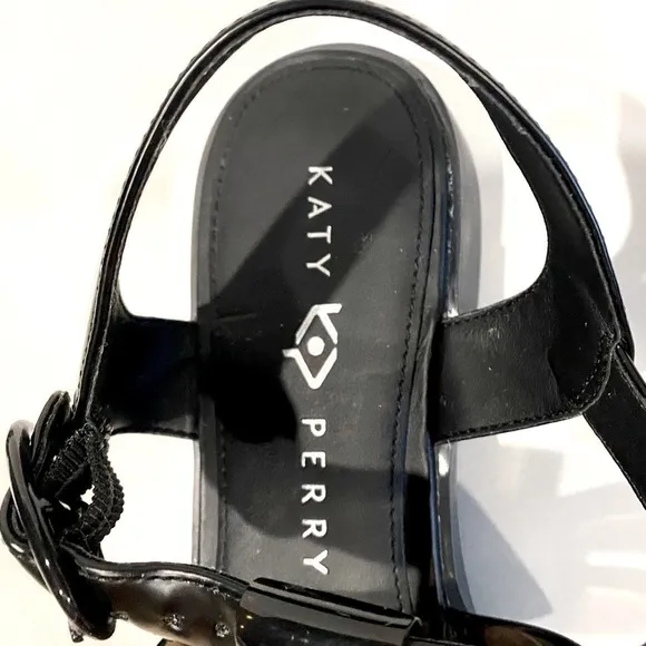 NWOB — Katy Perry Geli Fisherman Retro Sandals Black Size 9.5