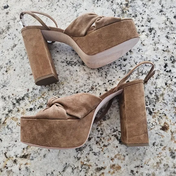 NWOB Loeffler Randall Roz Platform Sandal
