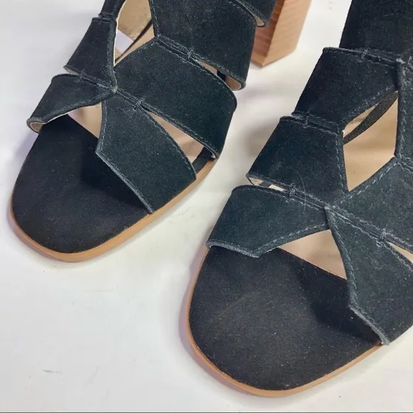 NWOB Seychelles black suede sandals block heel diamond cutouts ankle strap 10