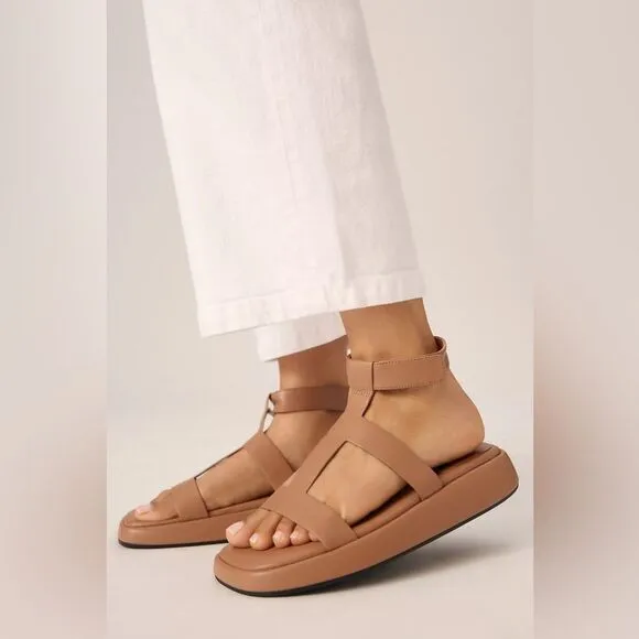 NWOB Jeffrey Campbell Devis Leather Platform Sandals in Dark Natural/Tan Size 9