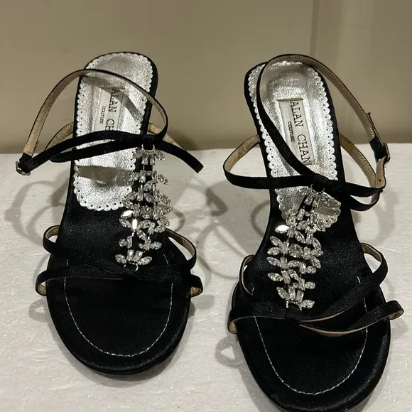 NWOT Alan Chan couture Vero Cuoio rhinestone straps heels open sandals size 37