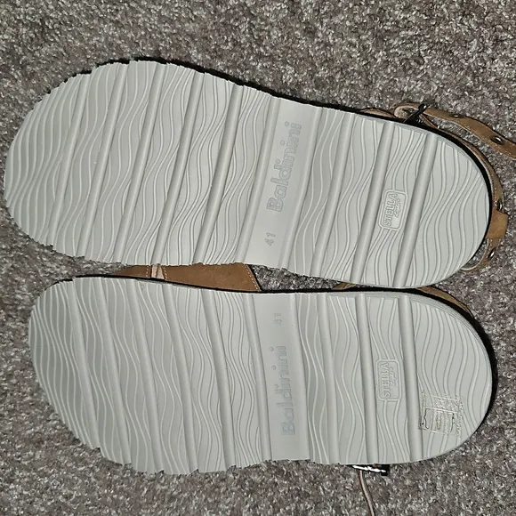 NWOT Baldinini Platform Suede Sandals Size EU 41 (US 10)