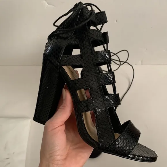 NWOT BCBG MaxAzria Lace Up Heels Sandals
