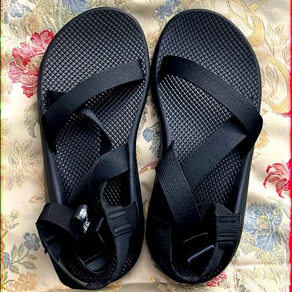 NWOT Chaco ZCloud Men’s 10 Adjustable Strap Sandals Black