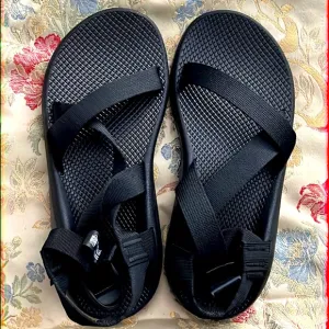 NWOT Chaco ZCloud Men’s 10 Adjustable Strap Sandals Black