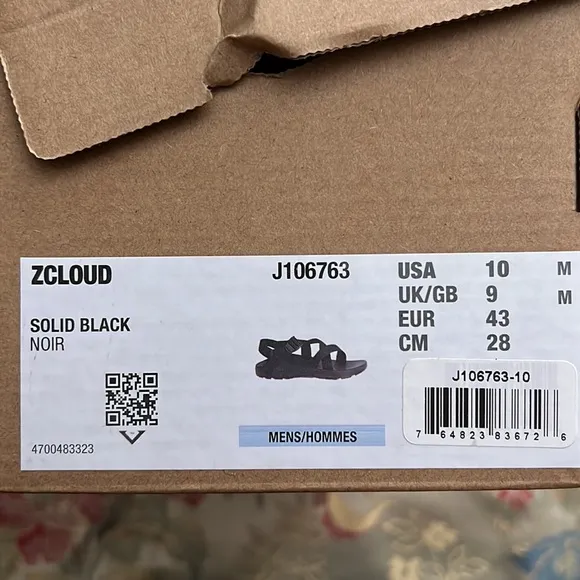 NWOT Chaco ZCloud Men’s 10 Adjustable Strap Sandals Black
