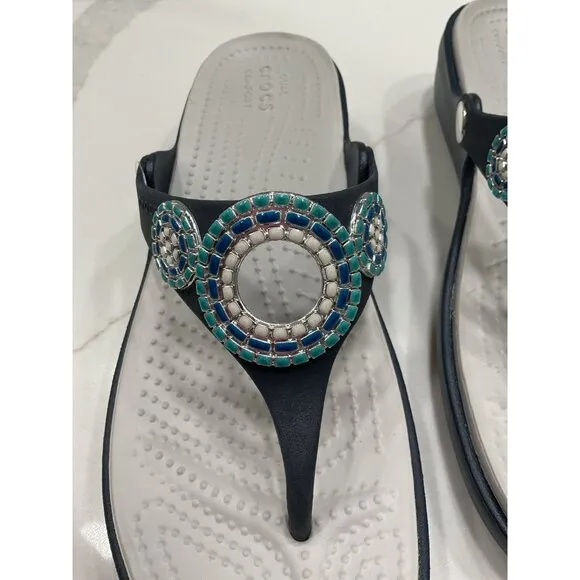 NWOT Crocs Sanrah Diamonte Wedge Sandals Size 8