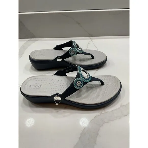 NWOT Crocs Sanrah Diamonte Wedge Sandals Size 8