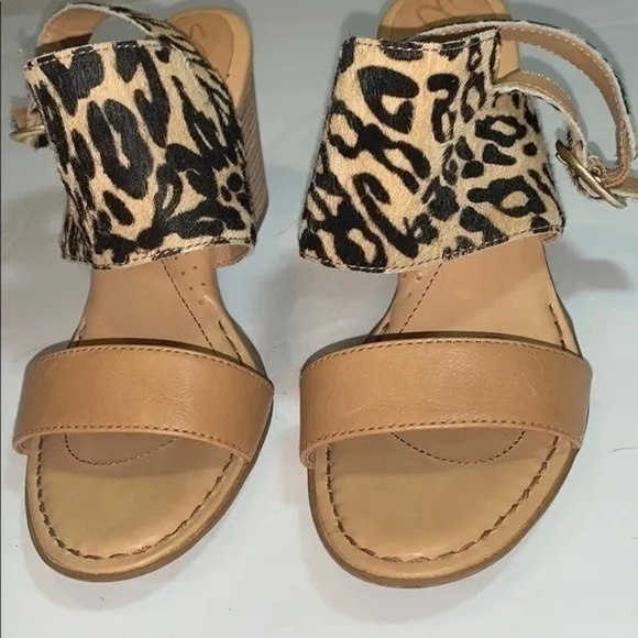 NWOT ▶️ Crown by Born ◀️ Gaby Leopard Sandals