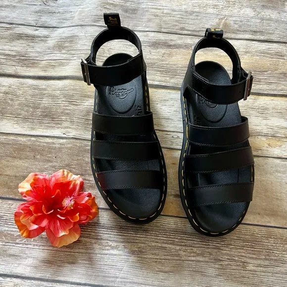 NWOT DR MARTENS BLAIR SANDALS