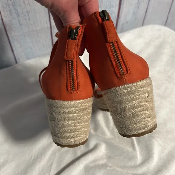 NWOT Eileen Fischer Wanda Strappy Leather Wedge Sandal