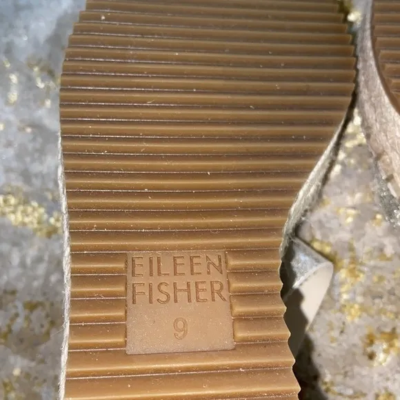 NWOT EILEEN FISHER Willow wedge sandals size 9