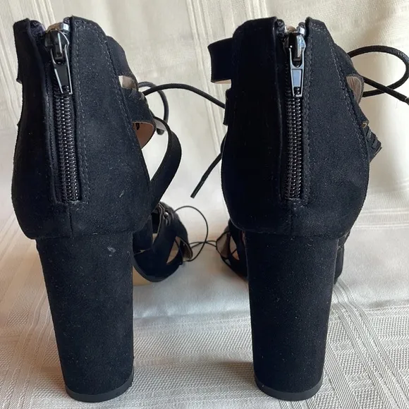 NWOT Express Black Suede Strappy Cage Lace Up High Block Heels - Size 9