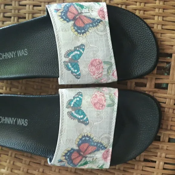 NWOT Johnny Was Holly Pool slides Sandals size 7
