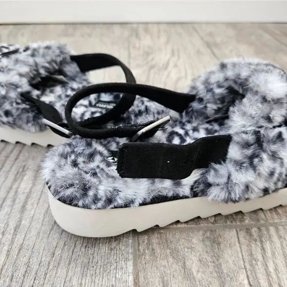 NWOT Koolaburra by UGG Black White Cheetah Adjustable Slide Sandals Fuzz'd Out