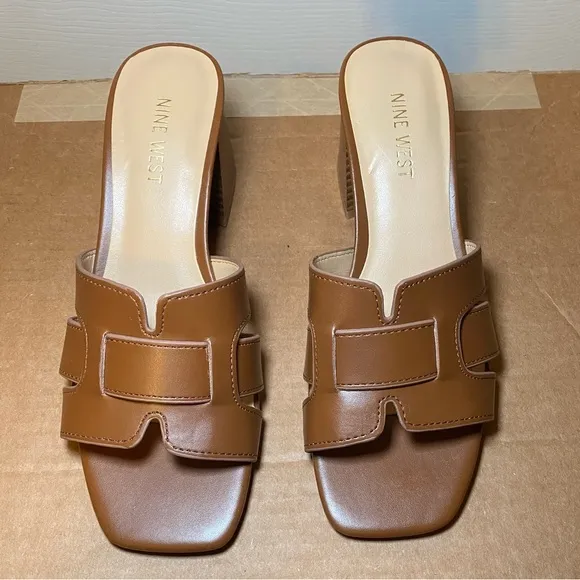 NWOT Nine West Brown Square Toe Heels Size 7