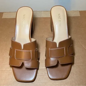 NWOT Nine West Brown Square Toe Heels Size 7