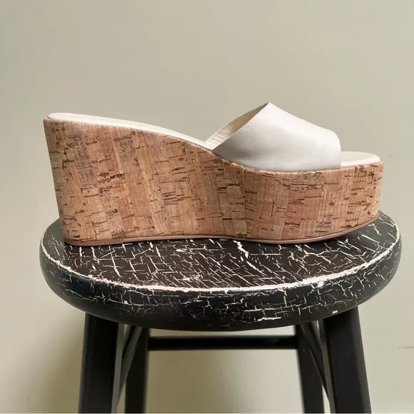 NWOT Reformation Jump Set Platform Sandals