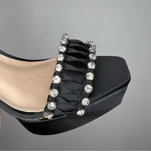 NWOT SAM EDELMAN Ninette Rhinestone Platform Sandals. Size 8