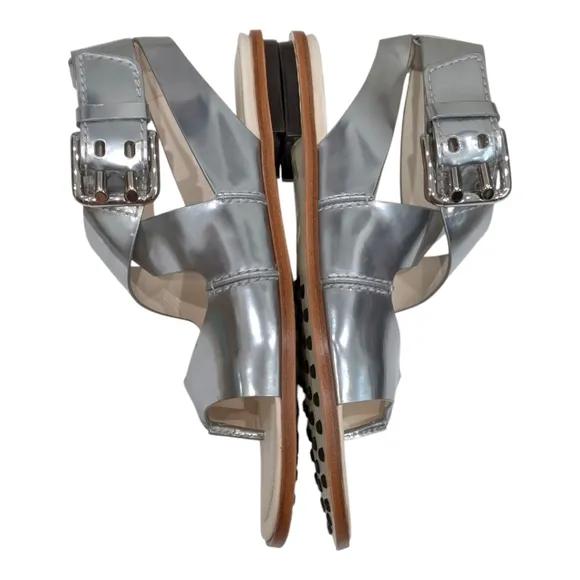 NWOT Tod's Metallic Silver Leather Ankle Strap FlatSandals Size 38.5