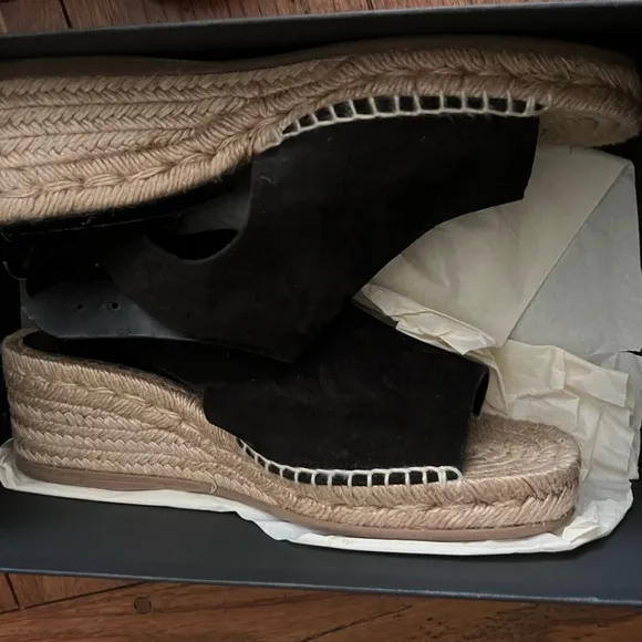 NWT $395 rag &amp; bone | Calla | Suede Wedge Sandals in Black | Size 9.5