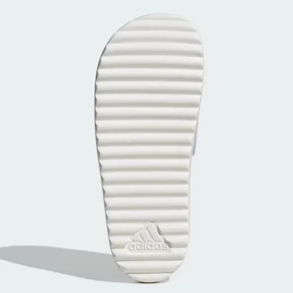 NWT Adidas ADILETTE PLATFORM SLIDES In Silver Dawn / Zero Metalic Shadow Violet