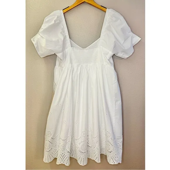 NWT Adrianna Papell Puff Short Sleeve Eyelet Dress with Empire Waist Ivory